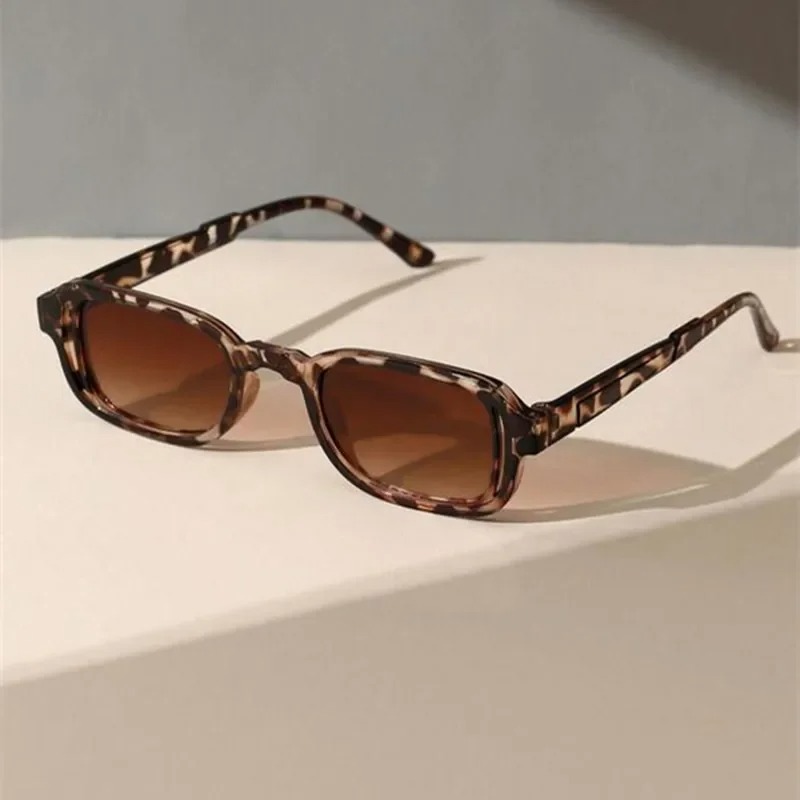 Luxuriöse Rechteckige Sonnenbr – Designer Sunglasses Bewertung und Preis