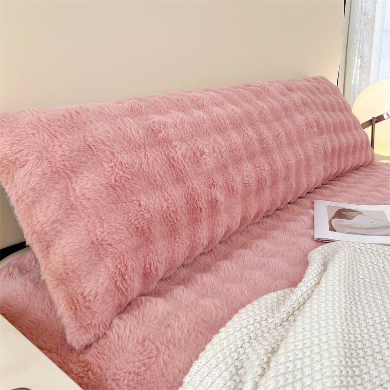 1 Stück einfarbiges Plüschkiss – Silk Pillowcase Bewertung und Preis